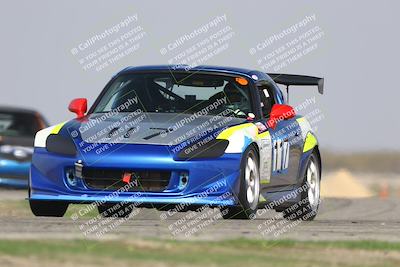 media/Oct-25-2025-CalClub SCCA (Sat) [[34c778dfbe]]/Group 2/Qualifying/